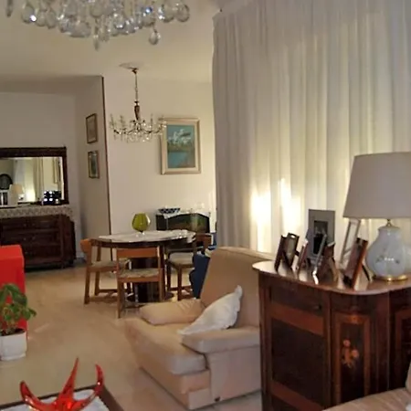 A Casa Di Lidia 3* Γκαέτα